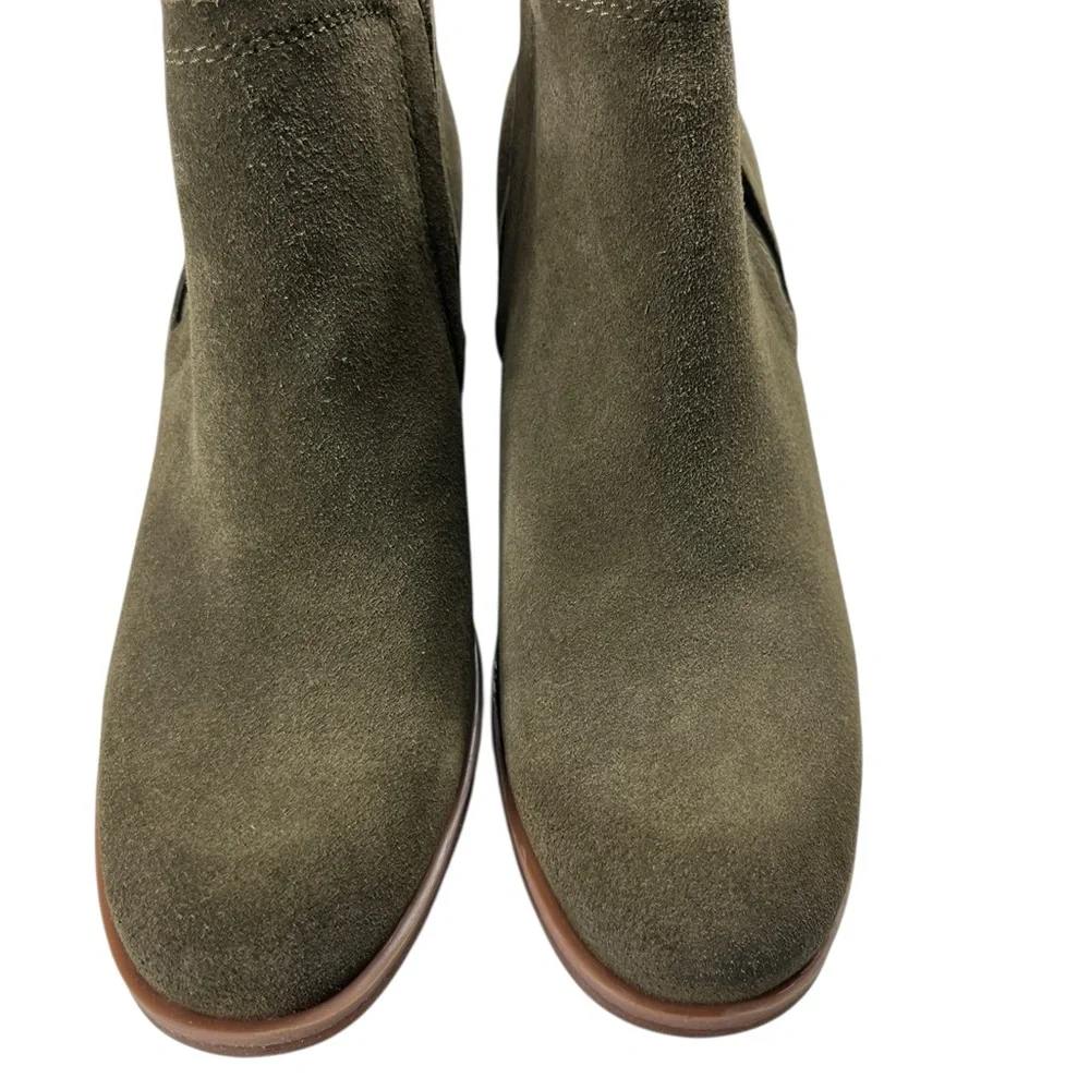 KORKS Olive Green Suede Ankle Booties Size 7 Small Flaws Cowgirl Cottagecore